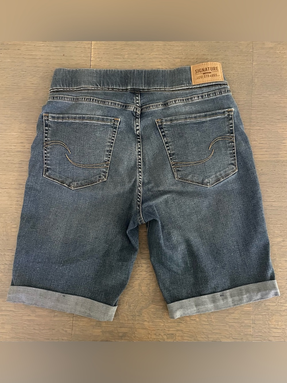 Signature by Levi Strauss Stretch Denim Bermuda Shorts in Medium Blue - Picture 5 of 11
